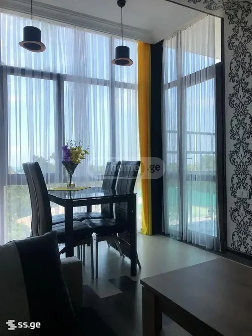 1+1 на ул. Шота Руставели, $750