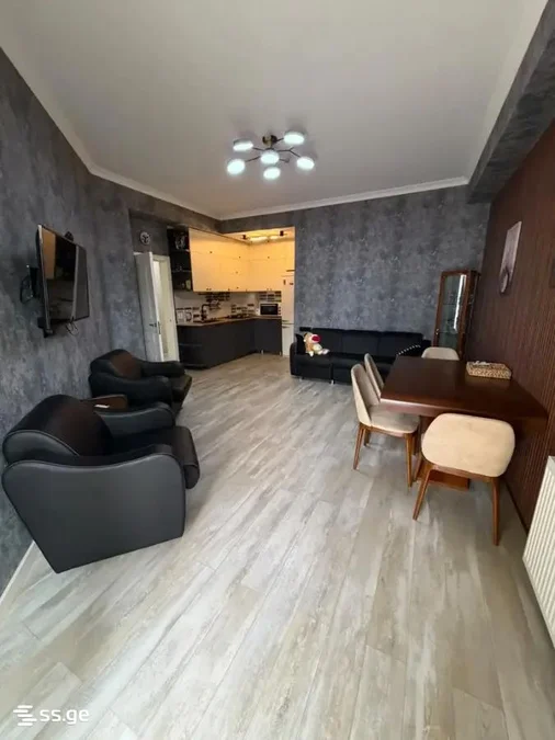 3-комнатная квартира, 87 кв.м, аренда на год