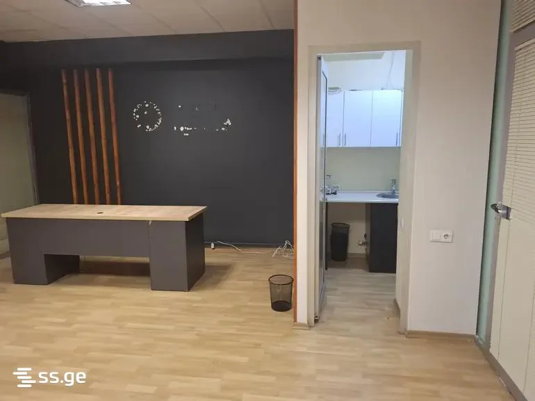 Коммерческое помещение сдаётся. Дигоми