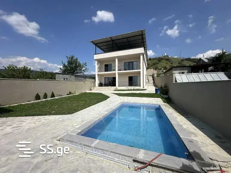 5 room Private House For Sale. Nadzaladevi