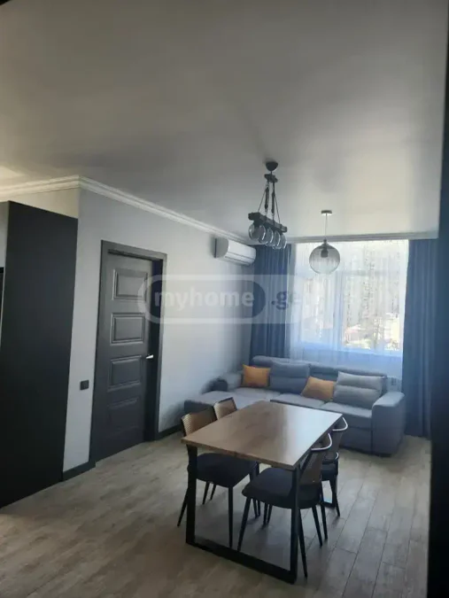 3-комнатная квартира на ул. Багратиони, $120000
