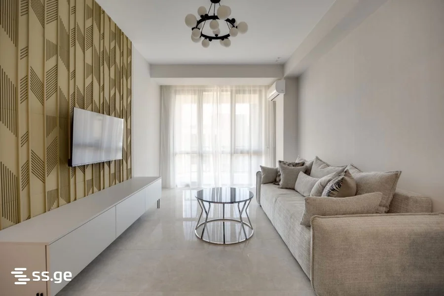 2 room Flat For Sale. Ortachala