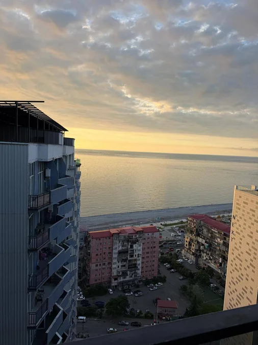 Квартиру 1+1 с видом на море в Guru Residence