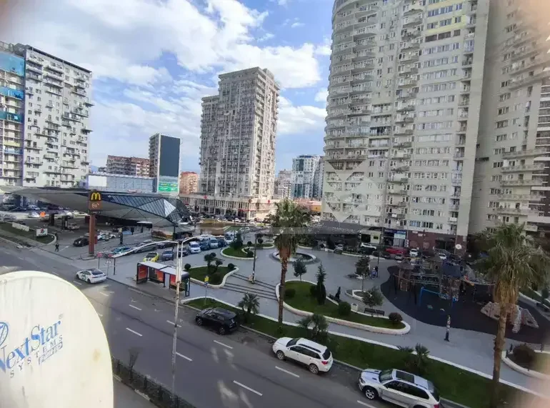 3-комнатная квартира в Химшиашвилиском районе
