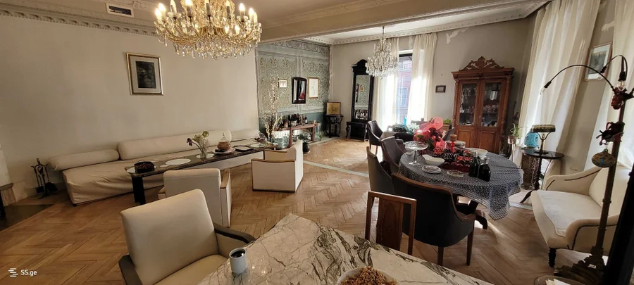 2 room Flat for rent. Vake