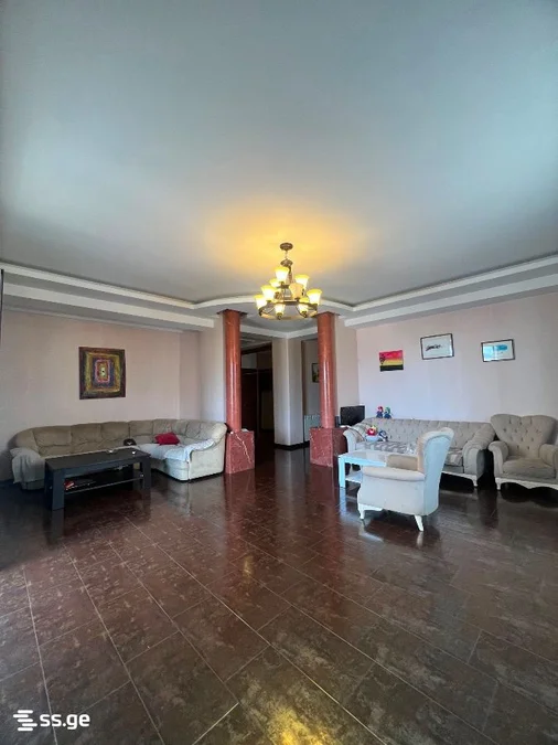 5 room Flat For Rent. Saburtalo