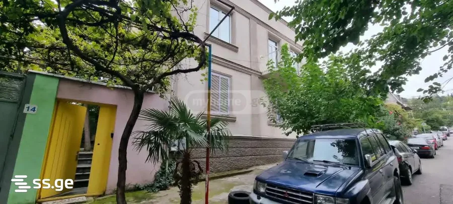 5 комнатный Частный дом Сдаётся в аренду. Районы Важа-Пшавела