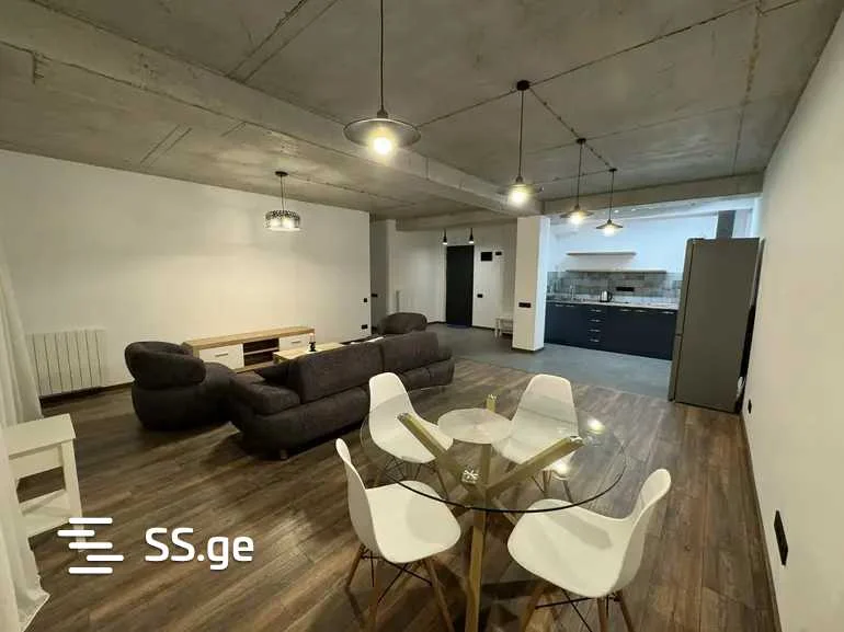 2 room Flat For Rent. Lisi lake
