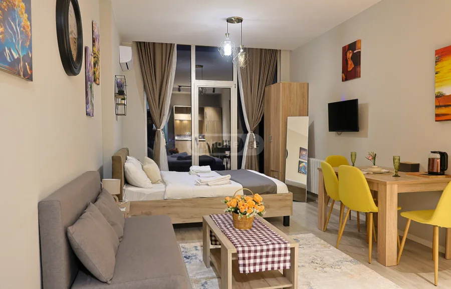 1+1 на Komuna Tower Ангис ул. 10 აეროპორტის უბანი