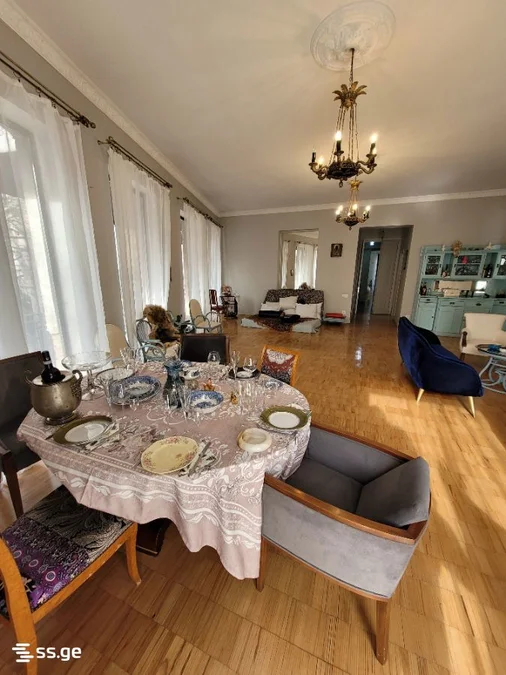 3 room Flat For Rent. Vake