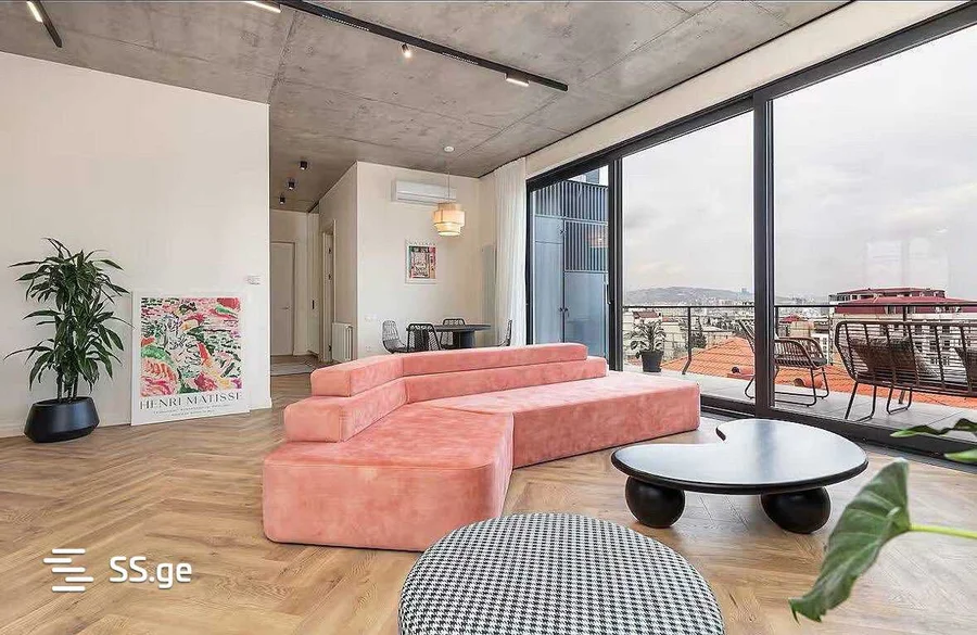 3 room Flat For Rent. Vera