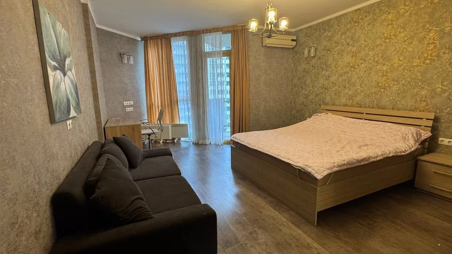 3-комнатная квартира, ул. Кабаладзе 4, $750