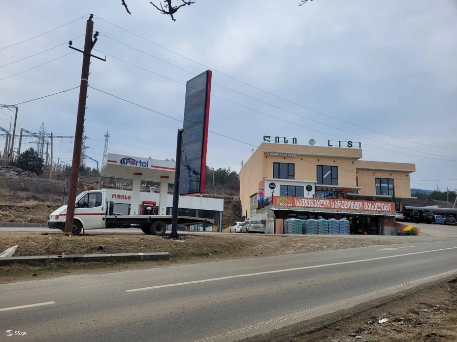 Земельный участок в аренду у озера Лиси