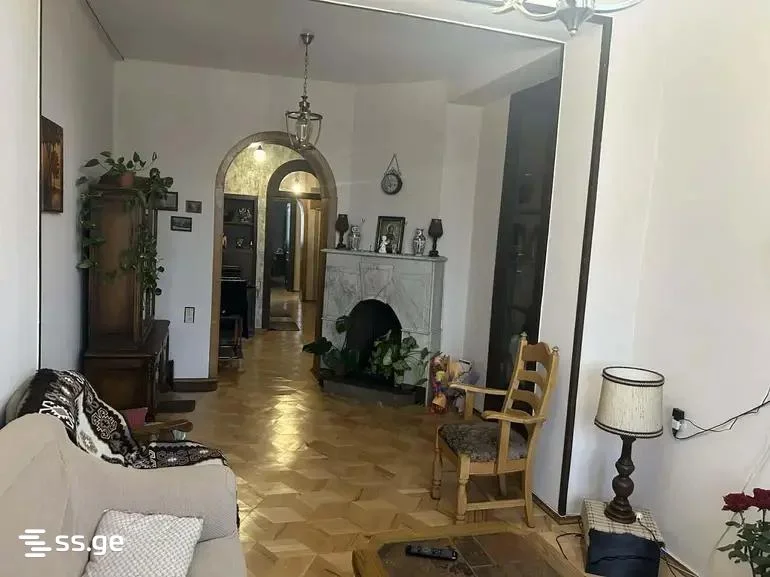 Коммерческое помещение на улица Зестафонская 1 Nadzaladevi