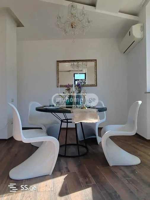 3 room Flat For Rent. Mtatsminda