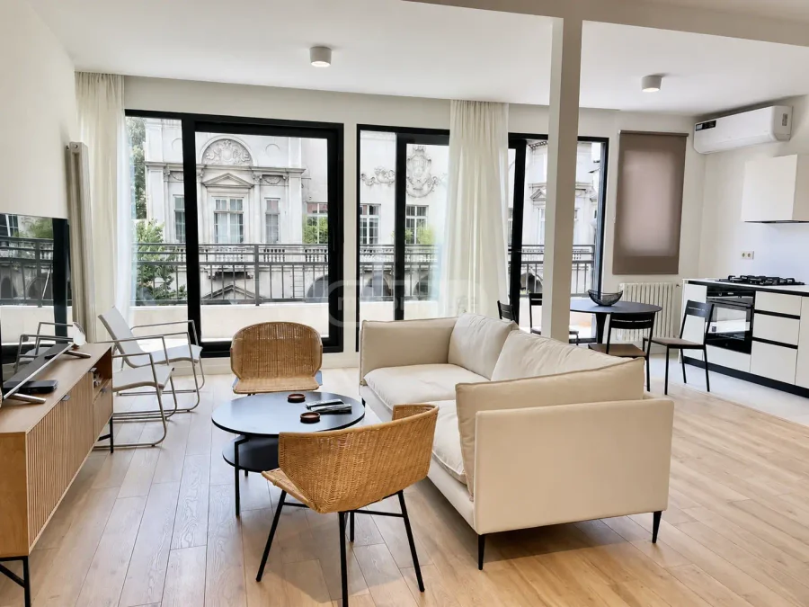 3 room Flat For Rent. Sololaki