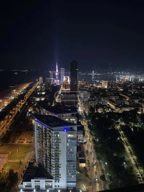 Однокомнатная квартира в районе Старого Батуми