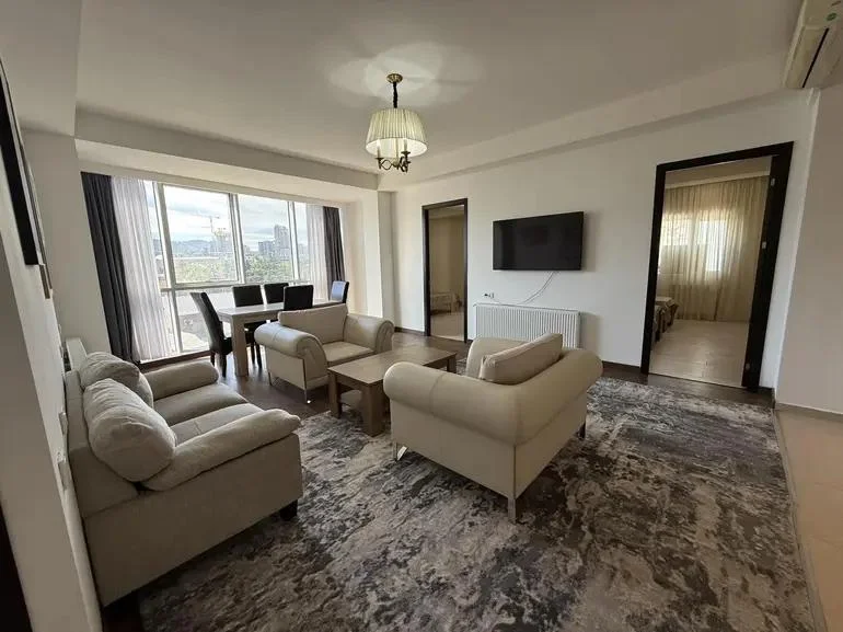 Ул. Жули Шартава, 41: Студия, 134,0 м²