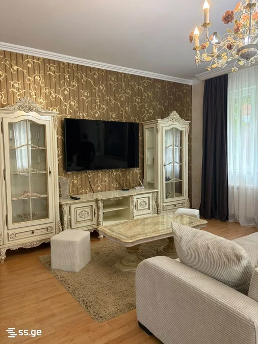 3-комнатная квартира в Тбилиси