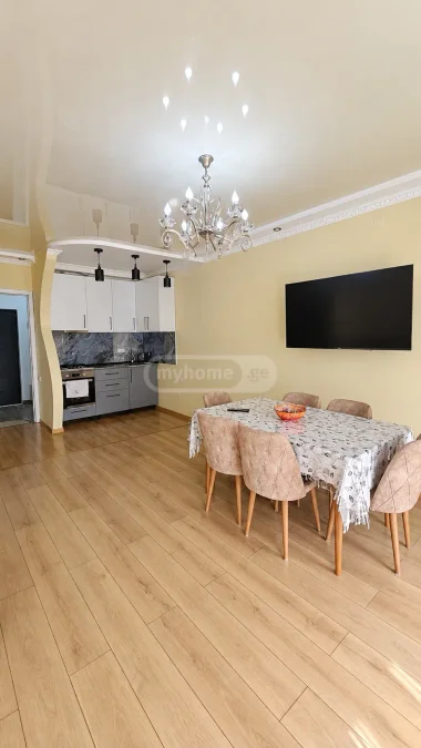 1+1, 60 м², ул. Аслана Абашидзе 10, $450