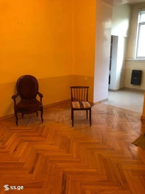 Офис в аренду. Ваке