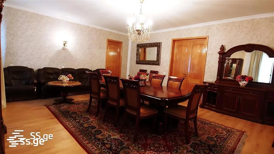 7-комнатная квартира в Тбилиси