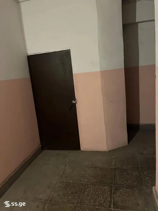 4-комнатная квартира в Тбилиси