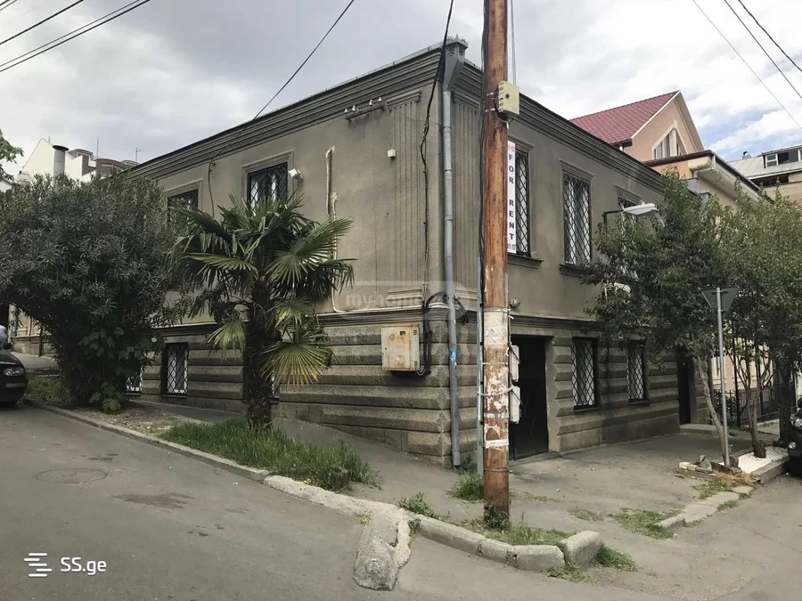 Двухэтажный дом 380 кв.м в Ведзиси для офиса или учебного заведения