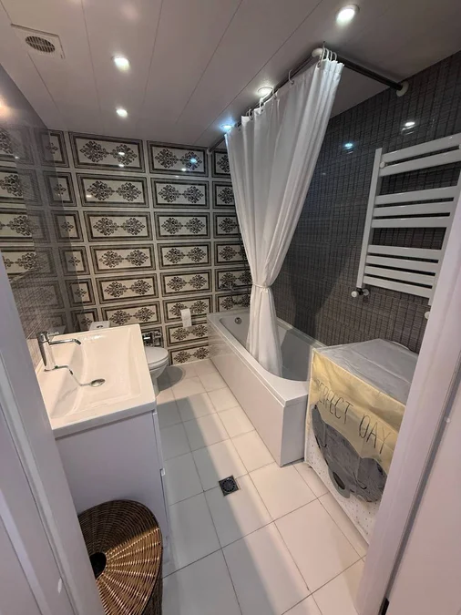 1+1 в Вашлиджвари, пр-т Маршала Геловани 52, $650