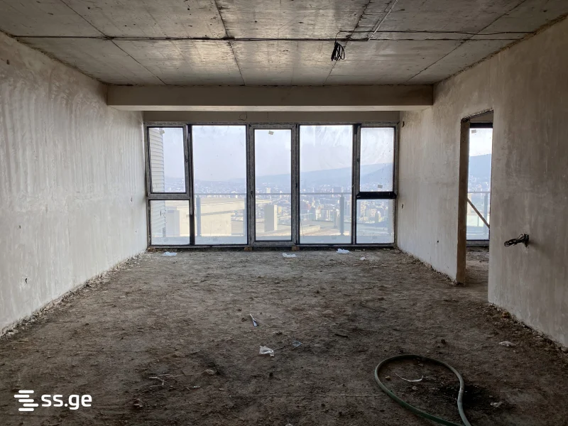 3 room Flat For Sale. Lisi lake