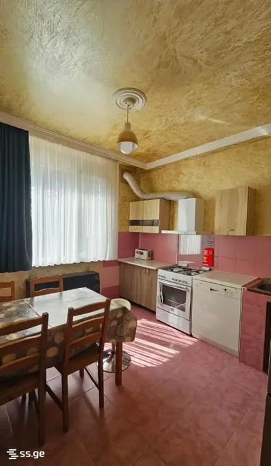 Коммерческое помещение на David Agmashenebeli Street 1 Agmashenebeli District
