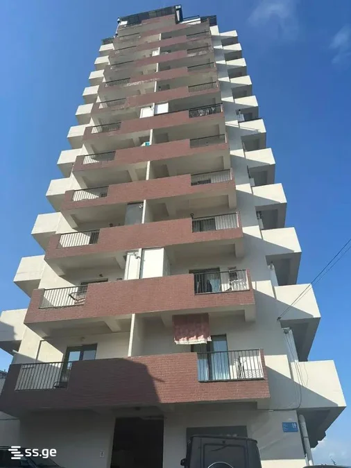4-комнатная квартира в Тбилиси