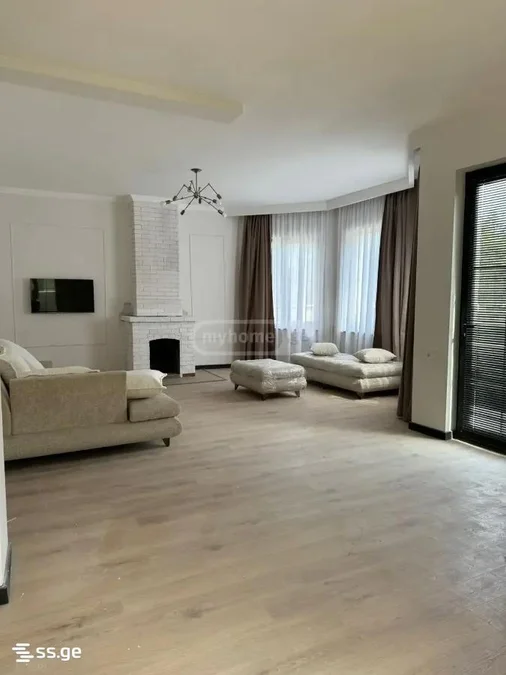 8 room Private House For Rent. Bagebi