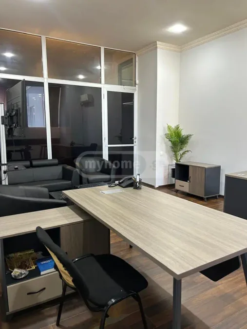 Коммерческое помещение 50 кв.м на ул. Тавдадебули, $650