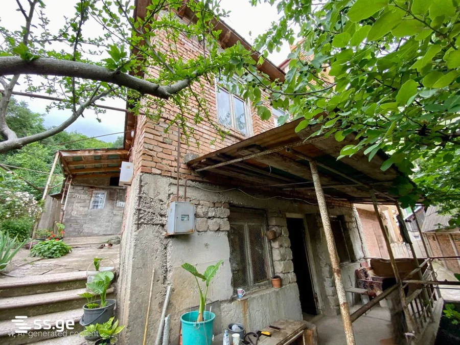 6 room Private House For Sale. Sololaki