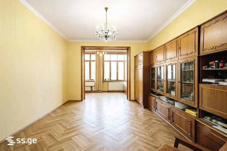 4-комнатная квартира на продажу. Дидубе