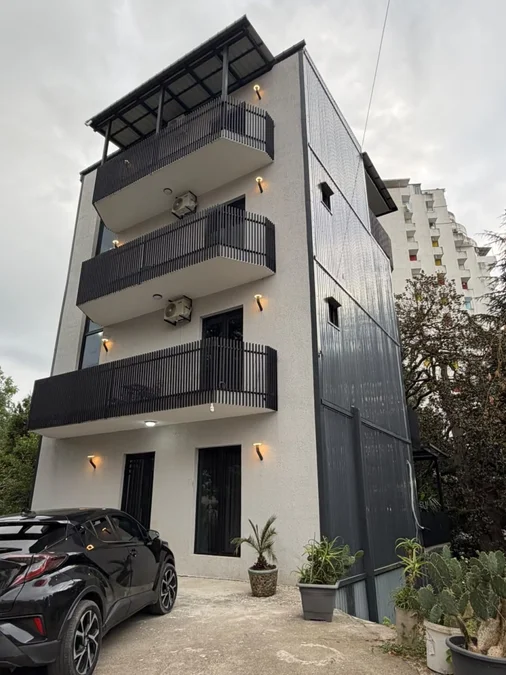 Дом 5 спален в Махинджаури, $3000