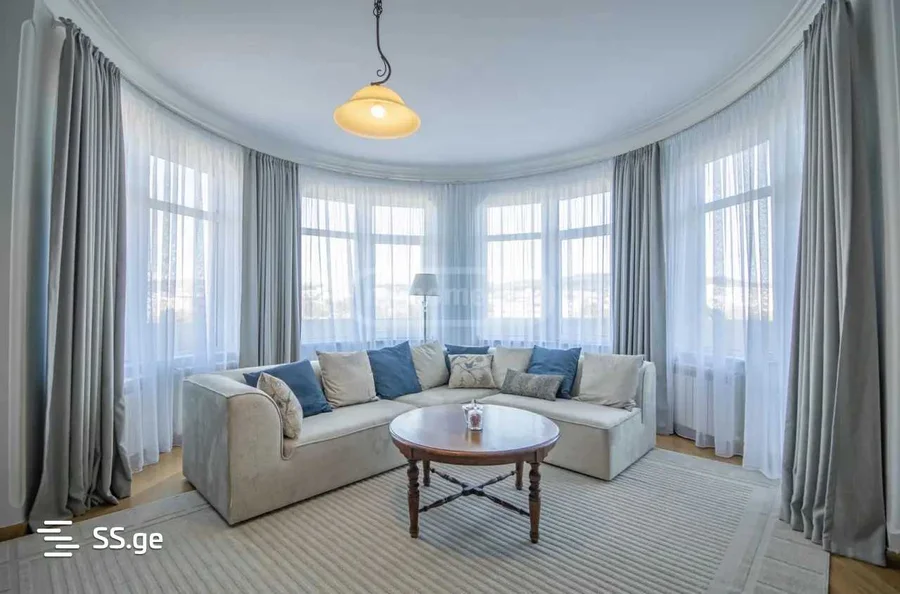 4 room Flat For Rent. Saburtalo