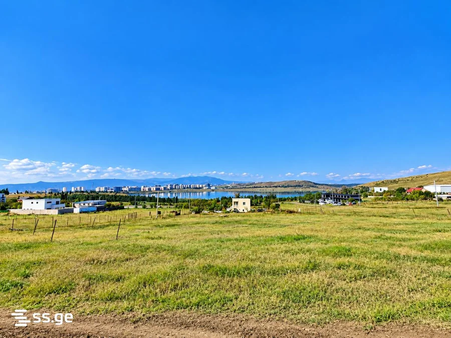 Земельный участок, 1411 м² у Тбилисского моря