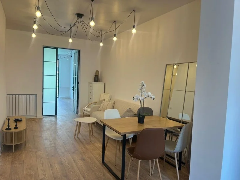 Улица Ираклия Абашидзе: 3-комнатная, 93.0 м²