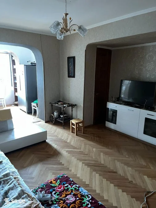 Коммерческое помещение на khvichia st. 20 Saburtalo