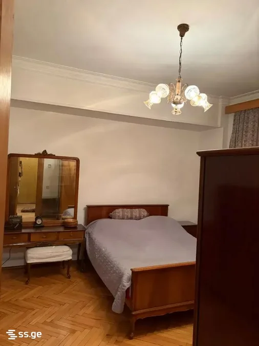 4-комнатная квартира. Сабуртало
