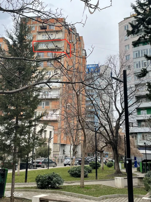 3-комнатная квартира в Тбилиси