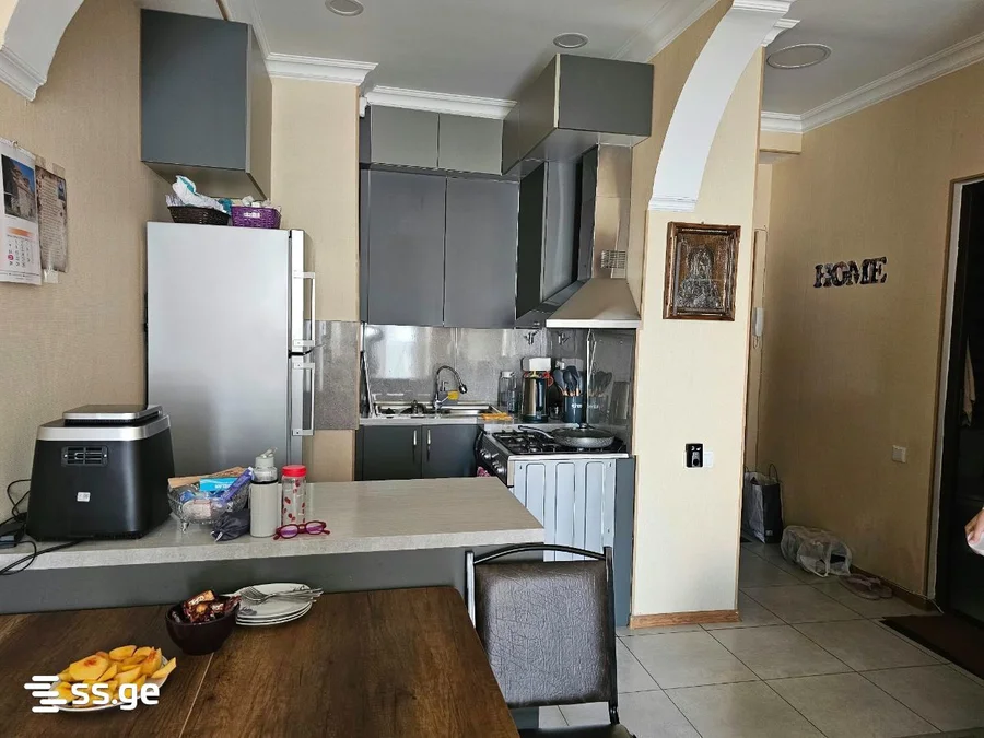2-комнатная квартира в Тбилиси