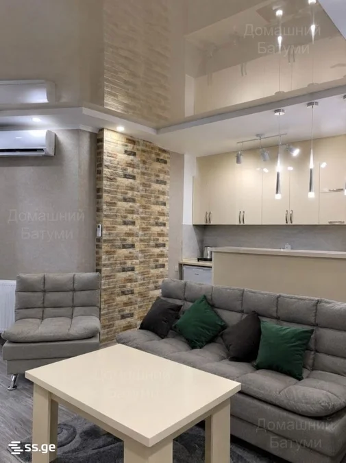 1+1 на R. Nizharadze st. 3 Airport District