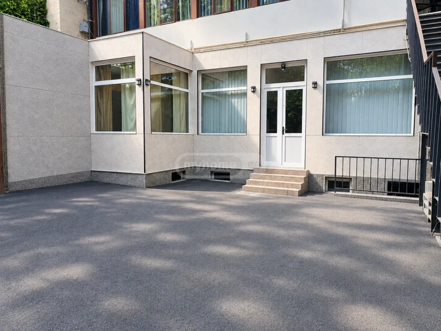 Коммерческое помещение Продаётся. Вера