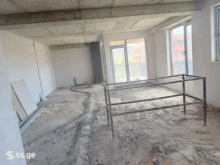 Коммерческое помещение на Avto Varazi st. Lisi lake