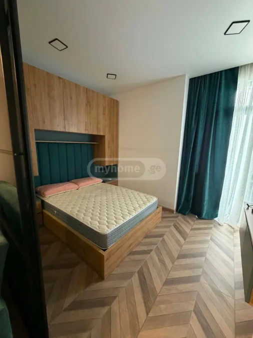 1+1 на Metro City Lech and Maria Kaczynski street 82 აეროპორტის უბანი