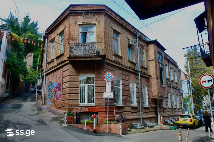 2-комнатная квартира. Мтацминда