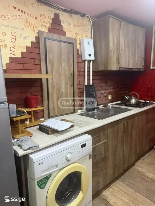 Коммерческое помещение на Qvlividze st. ~ Chugureti
